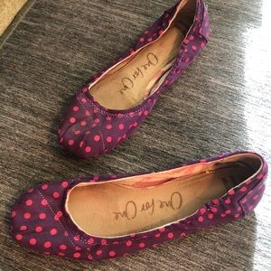 TOMS ballet flat.  Size 8.5